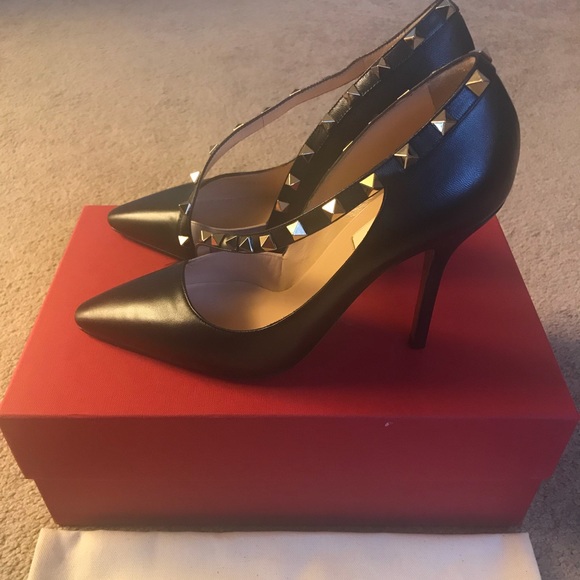 Shoes - Picture 3 of 5